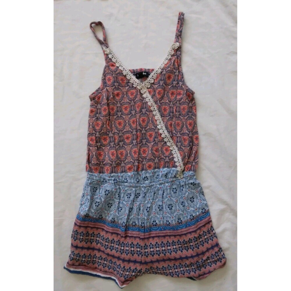 Small Lot Of 4 Girl's Size 7/8 8 10 Shirt Shorts Romper Cropped Jeans - Picture 2 of 14